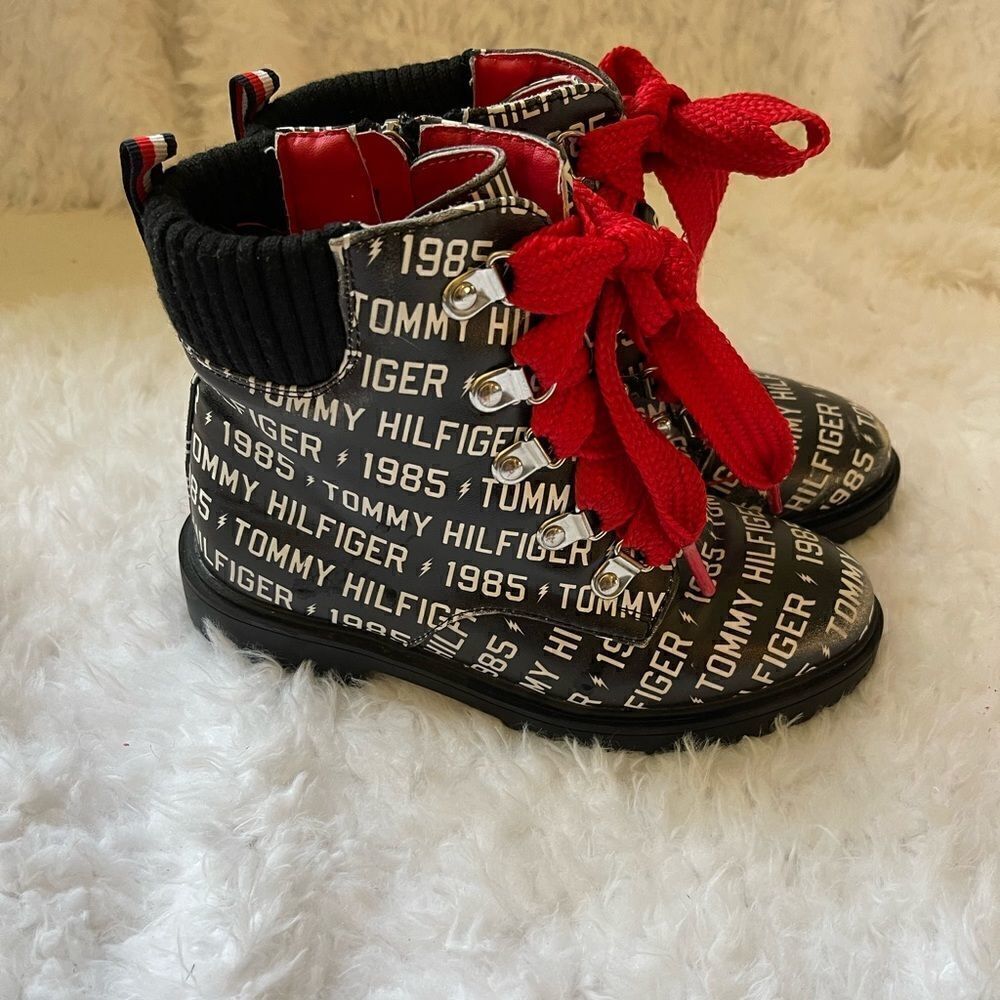 Tommy Hilfiger Unisex  children lace up boots black,white &red lace size 13